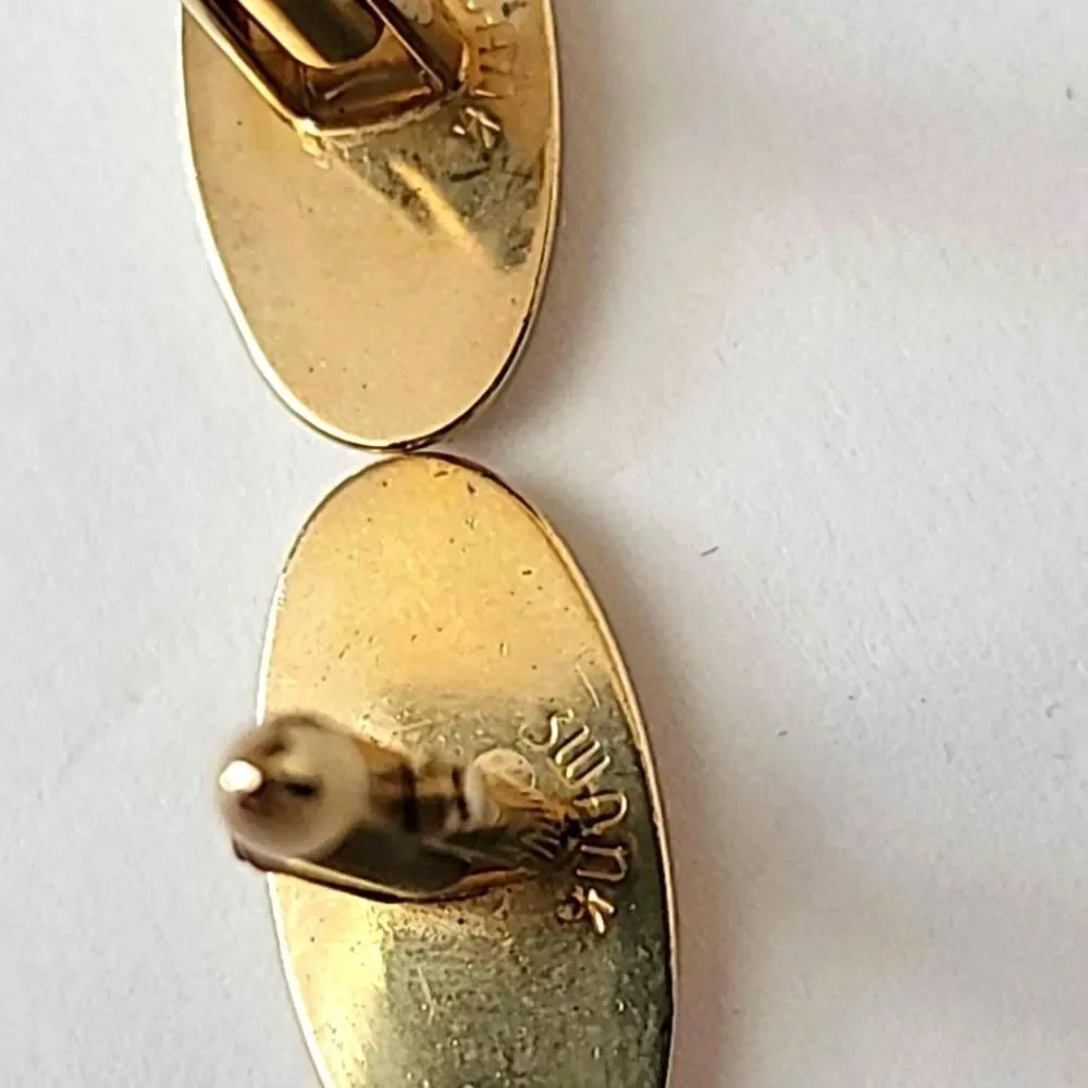 VINTAGE SWANK gold cufflinks